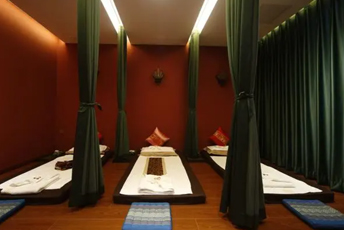 西安阎良区泰式按摩的被动瑜伽：当身体被折叠成诗